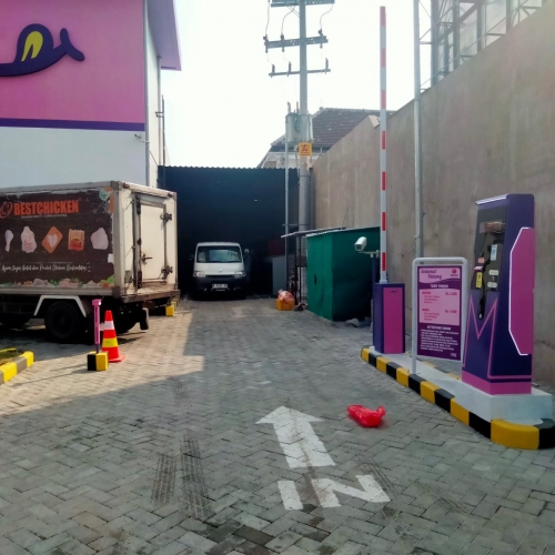 Software Parkir Manless di DIKICHI Fried Chicken, Kediri, Jawa Timur