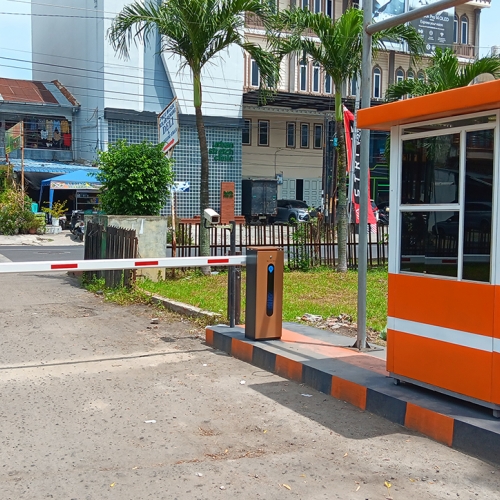 Sistem Parkir Manless Auto-sensor Sepeda Motor & Mobil di Kolam Renang Deli Medan